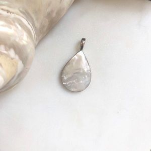 Mother of pearl necklace pendant